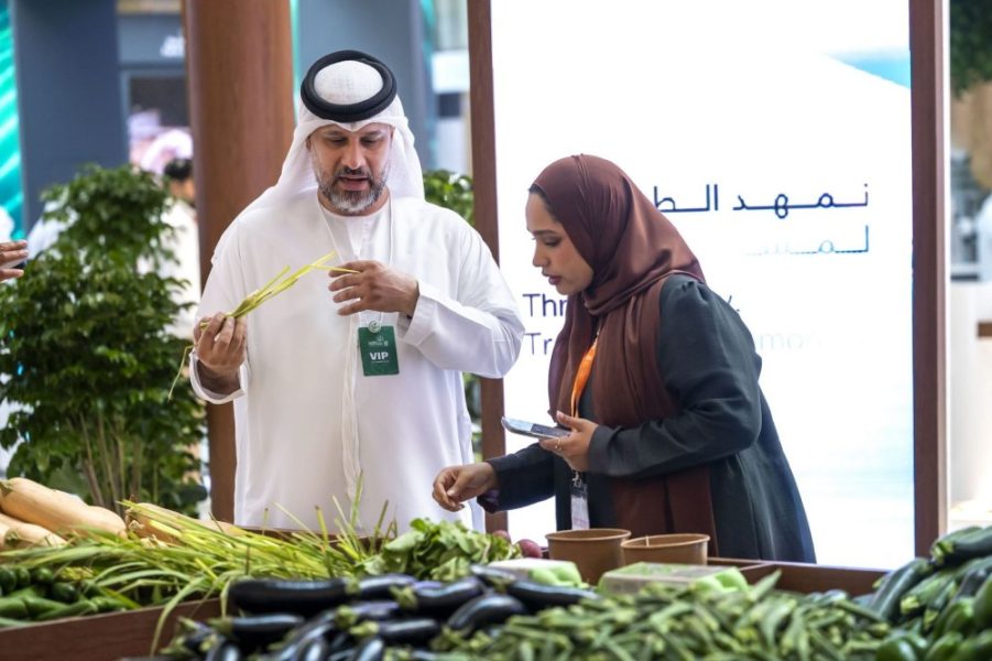 منتدى التكنولوجيا الزراعية بأبوظبي يبحث تعزيز استدامة الإنتاج والأمن الغذائي