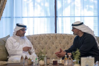هزاع بن زايد وخالد بن محمد بن زايد يبحثان شؤون الوطن والمواطن