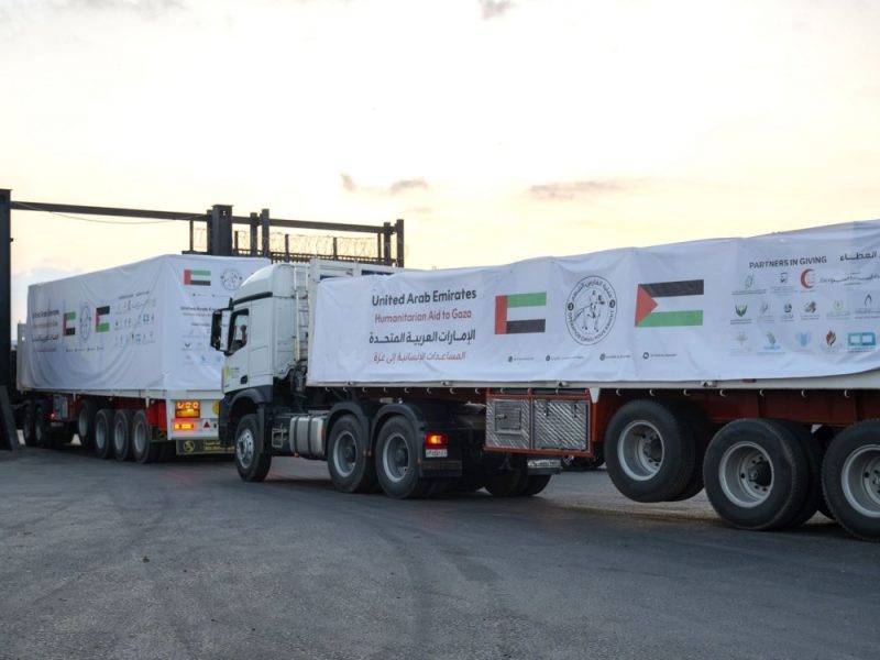 ضمن عملية “الفارس الشهم 3”.. دخول 3 قوافل مساعدات إماراتية إلى قطاع غزة تحمل 458 طنا من المساعدات الإنسانية