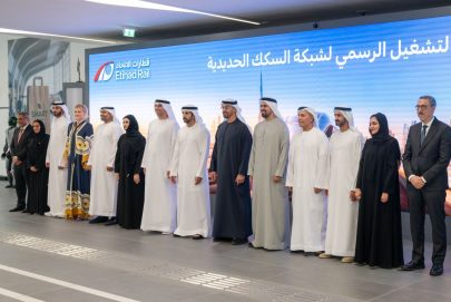 رئيس الدولة يستقلّ قطار الاتحاد من أبوظبي إلى دبي..حمدان بن محمد وذياب بن محمد بن زايد يدشنان محطة قطارات الاتحاد في دبي