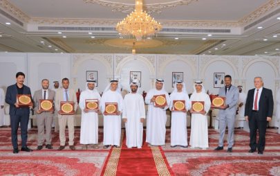 مركز سالم بن حم الثقافي يكرّم قيادات تربوية ومعلمين ومعلمات بمناسبة يوم المعلم