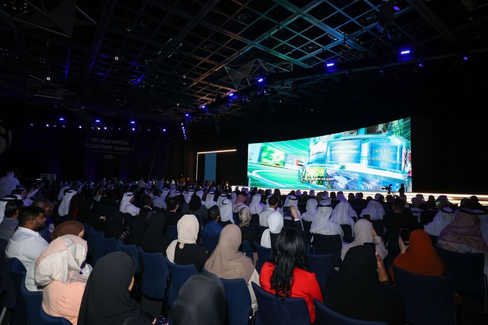 القمة العالمية للاقتصاد الأخضر تبحث تعزيز التحول عبر بنية تحتية مستدامة للطاقة