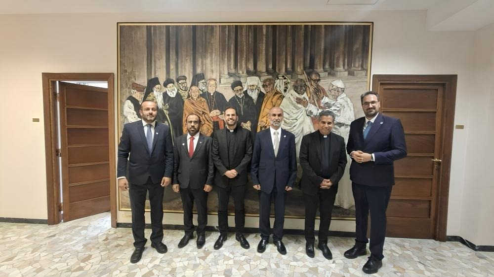 “العالمي للتسامح والسلام” يبحث مع الفاتيكان دعم الحوار بين الأديان والحضارات