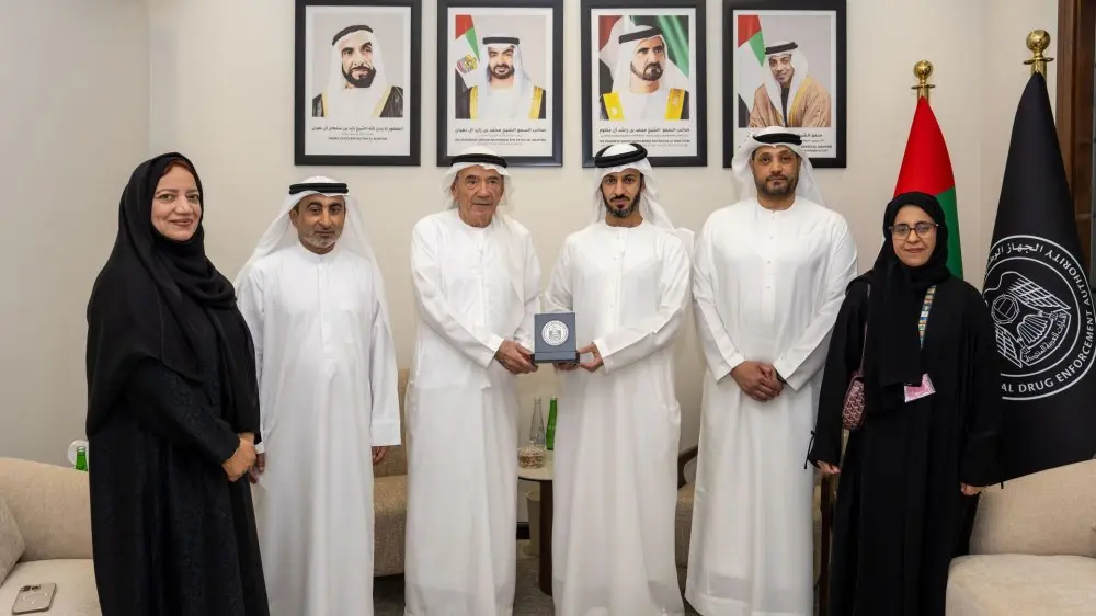 الجهاز الوطني لمكافحة المخدرات وجامعة الإمارات يبحثان التعاون