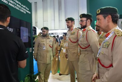 شرطة دبي تستعرض 10 خدمات أمنية متخصصة وأنظمة ذكية في معرض المطارات دبي
