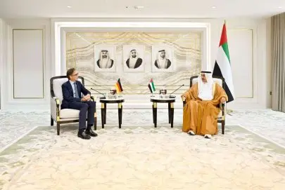 صقر غباش يبحث مع السفير الألماني تعزيز التعاون البرلماني والشراكة الإستراتيجية بين البلدين