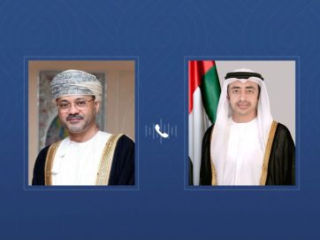 ‏عبدالله بن زايد ووزير خارجية سلطنة عُمان يبحثان هاتفياً العلاقات الأخوية والتطورات الإقليمية