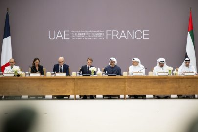 ولي عهد أبوظبي والرئيس الفرنسي يشهدان حوار الأعمال الإماراتي-الفرنسي