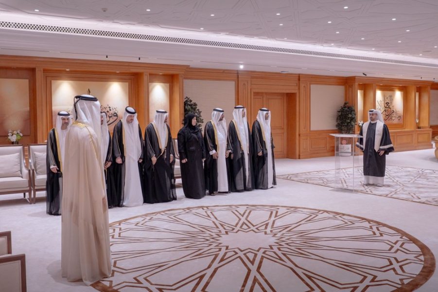 سلطان بن أحمد القاسمي يشهد أداء اليمين القانونية لـثلاثة من أعضاء السلطة القضائية