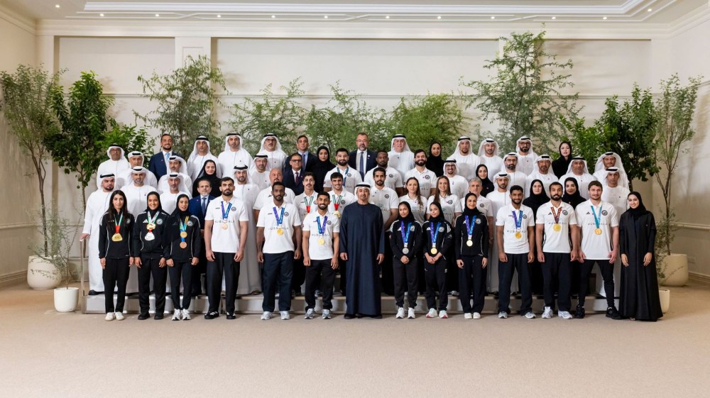 رئيس الدولة: الإمارات تولي القطاع الرياضي اهتماماً كبيراً وتواصل دعمه وتطويره بما يعزز ريادتها ومكانتها عالمياً