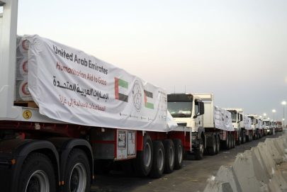 “الفارس الشهم 3”.. دخول قافلتي مساعدات إماراتية إلى قطاع غزة تحملان 260 طنا من المساعدات الإنسانية