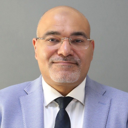 مستشفى أن أم سي رويال الشارقة يوفّر خياراً علاجياً متقدماً لمرضى باركنسون