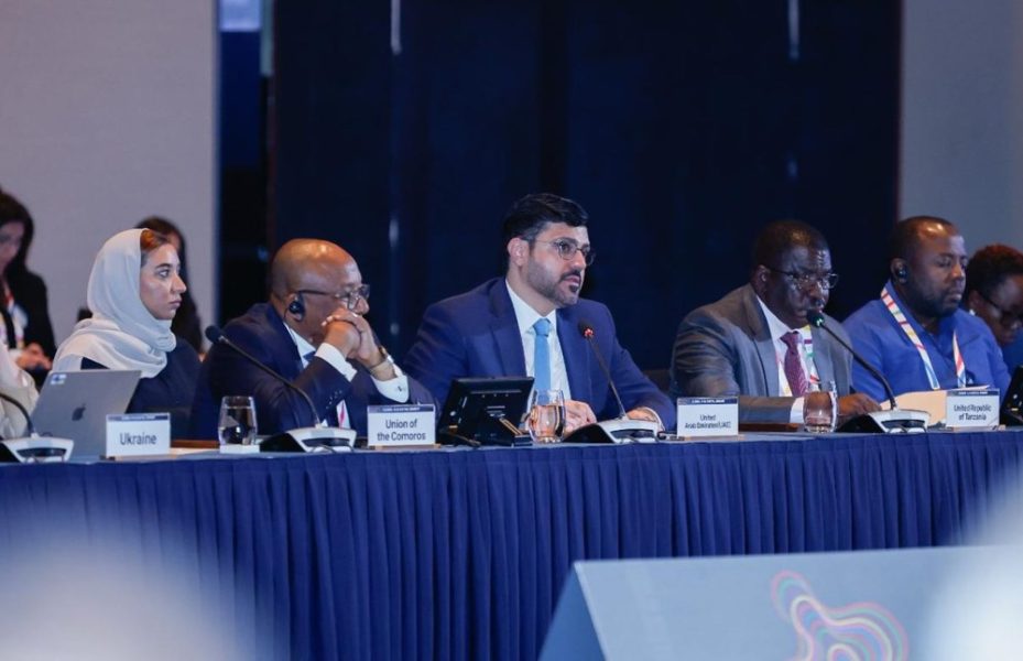 الإمارات تشارك العالم تجربتها في توظيف الذكاء الاصطناعي لتطوير العمل الحكومي
