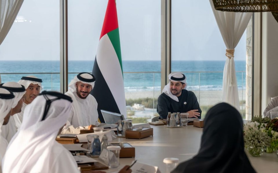برئاسة حمدان بن زايد.. مجلس إدارة الهلال الأحمر يبحث تطوير الأداء المؤسسي وتعزيز استدامة العمل الإنساني
